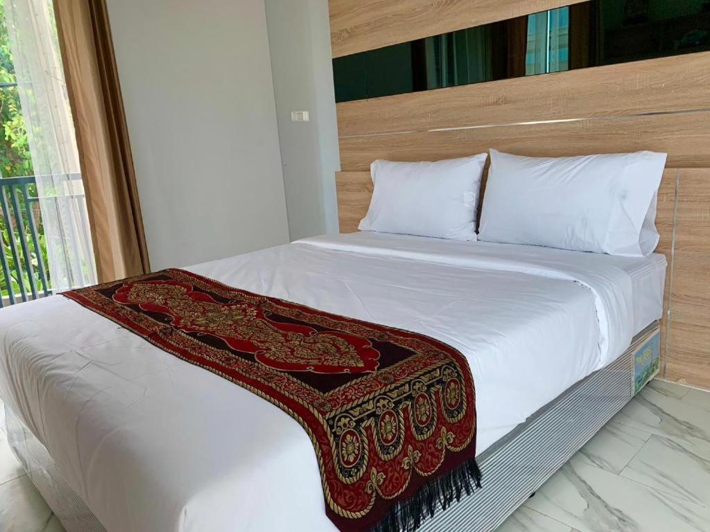 Deco Pattaya Hotel North Pattaya Bagian luar foto