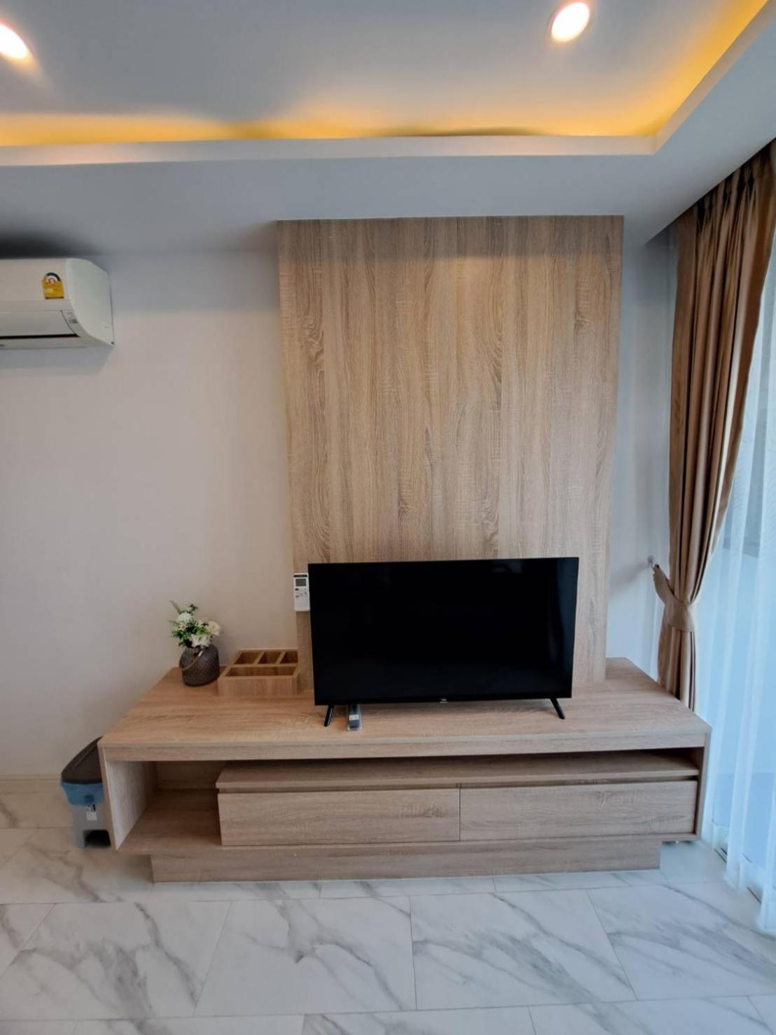 Deco Pattaya Hotel North Pattaya Bagian luar foto
