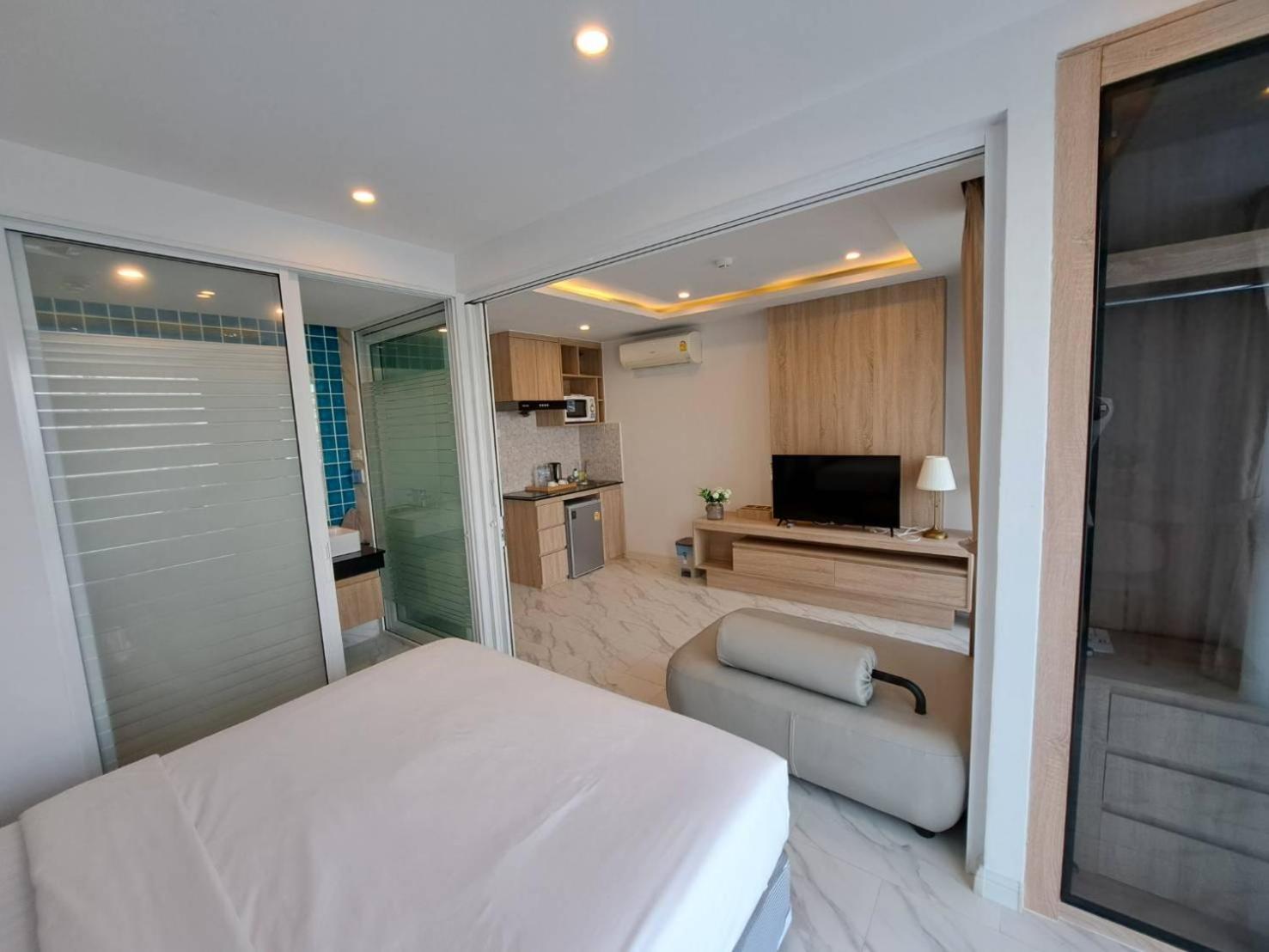 Deco Pattaya Hotel North Pattaya Bagian luar foto
